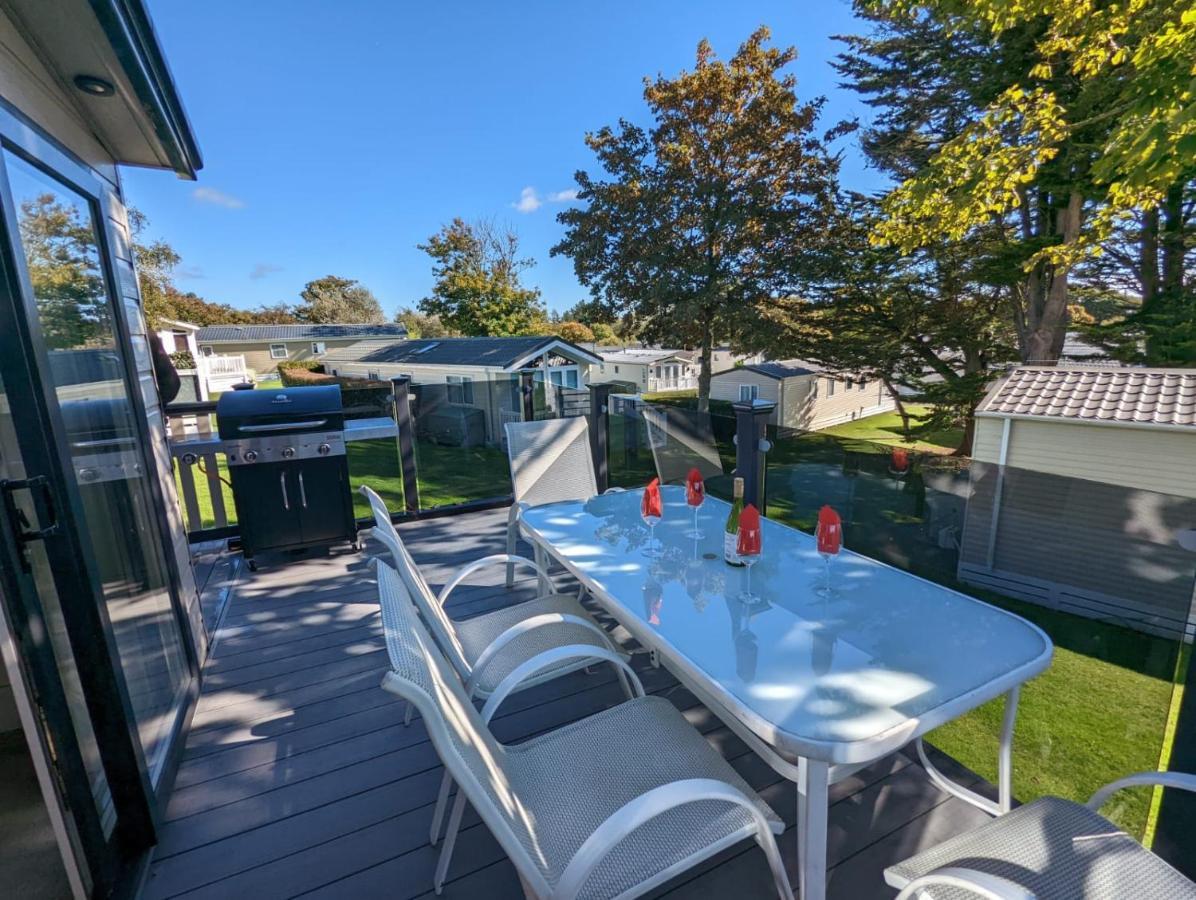 Stunning Luxury Caravan On Edge Of New Forest On Shorefield Country Park Entertainment And Leisure Passes Included Milford on Sea Luaran gambar